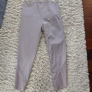 Lulu Lemon Size 8 Women’s Lavender Leggings